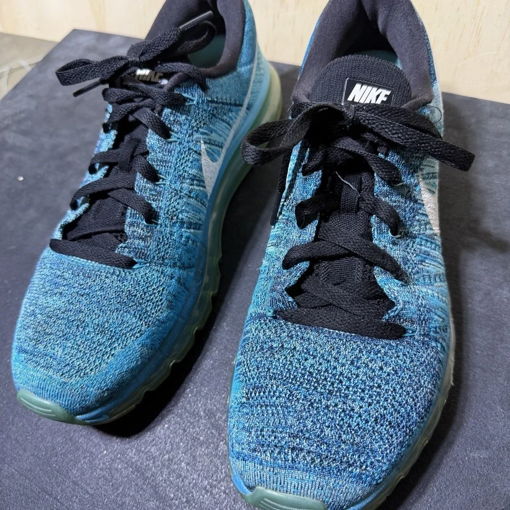 NIKE 2015 AIR MAX FLYKNIT BLUE LAGOON AND BLACK SIZE 11.5 MEN